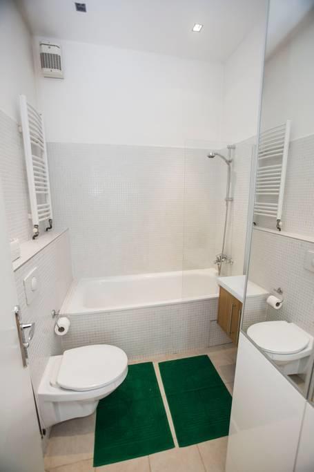 Quiet Apartment With Balcony Charles Bridge براغ المظهر الخارجي الصورة